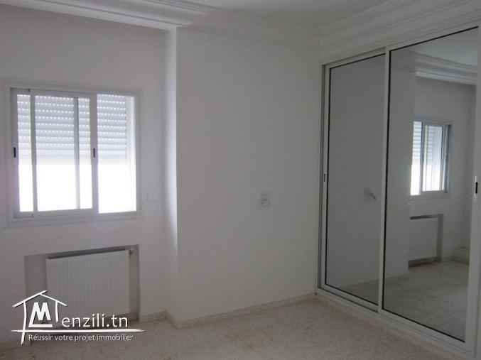 étage de villa S+3 à sahloul prés de tous commodité