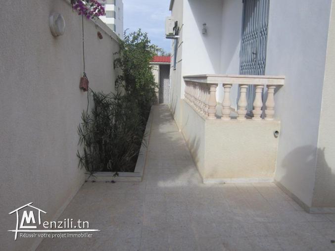 une villa indépendante à khzema