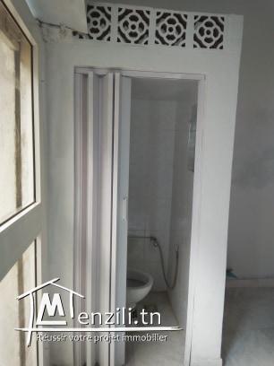 DEUX LOCAUX COMMERCIAUX à LOUER LAFAYETT