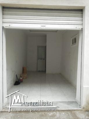 DEUX LOCAUX COMMERCIAUX à LOUER LAFAYETT