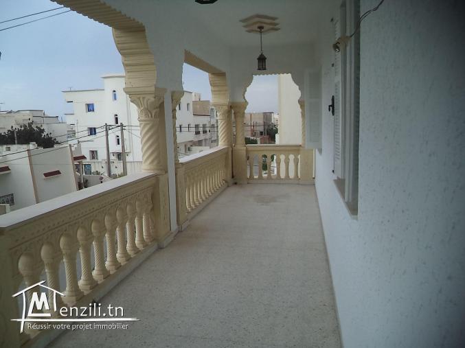 etage de villa s+4 a sahloul