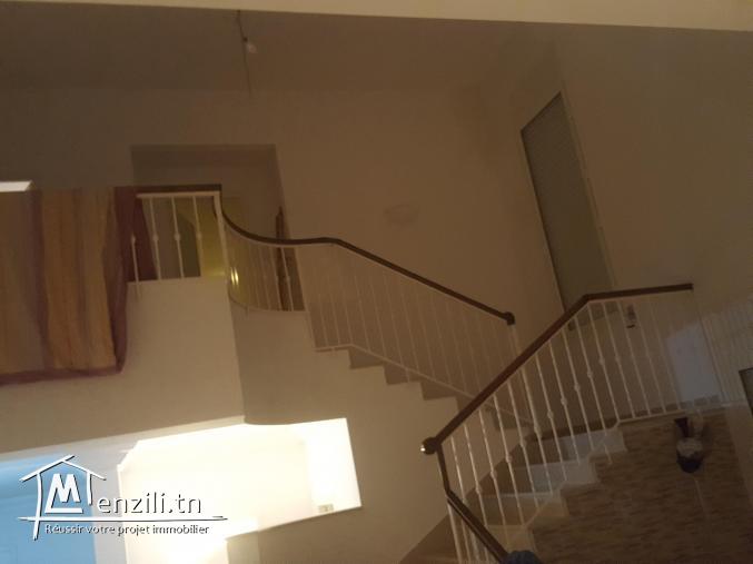 charmante villa avec piscine à Gammarth Supérieur