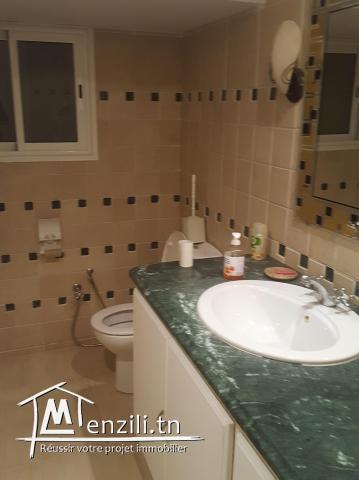 charmante villa avec piscine à Gammarth Supérieur