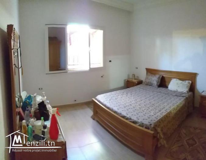 Maison 150m² à vendre à soukra 'Rue de l'aéroport" Prix Négociable