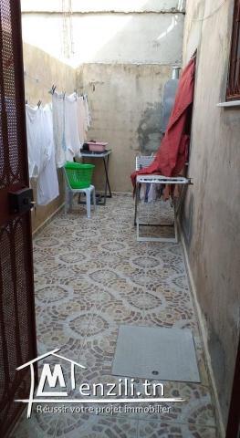 Maison 150m² à vendre à soukra 'Rue de l'aéroport" Prix Négociable