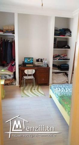 Maison 150m² à vendre à soukra 'Rue de l'aéroport" Prix Négociable