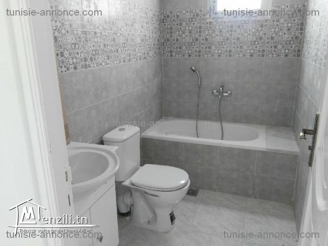 Appartement étage de villa