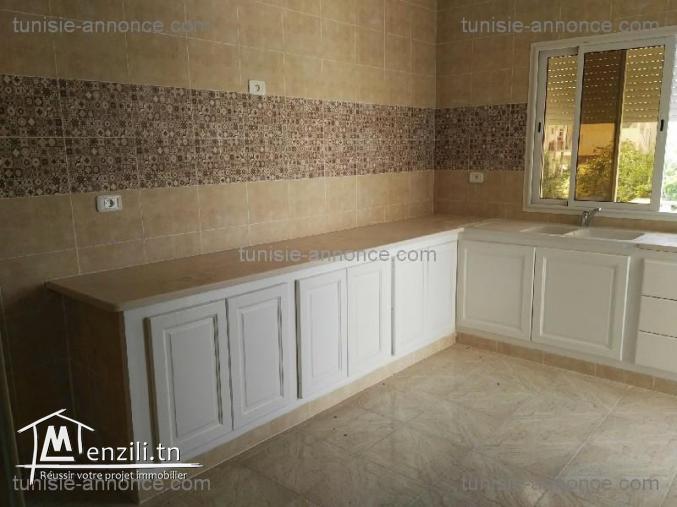 Appartement étage de villa