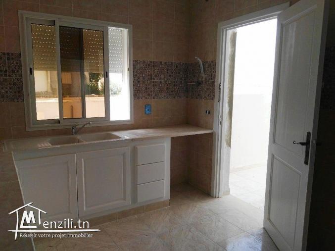 Appartement étage de villa