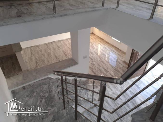 villa avec piscine V361