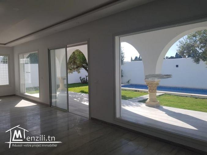 Une villa toute neuve avec piscine à HAMMAMET