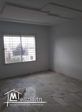 appartement a vendre  aux 1 ère étage 