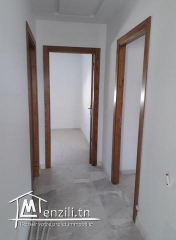 appartement a vendre  aux 1 ère étage 
