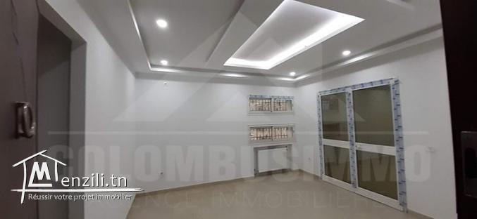 Appartement s2 au 2 ème etage Borj Louzir