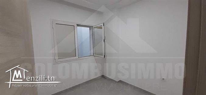 Appartement s2 au 2 ème etage Borj Louzir