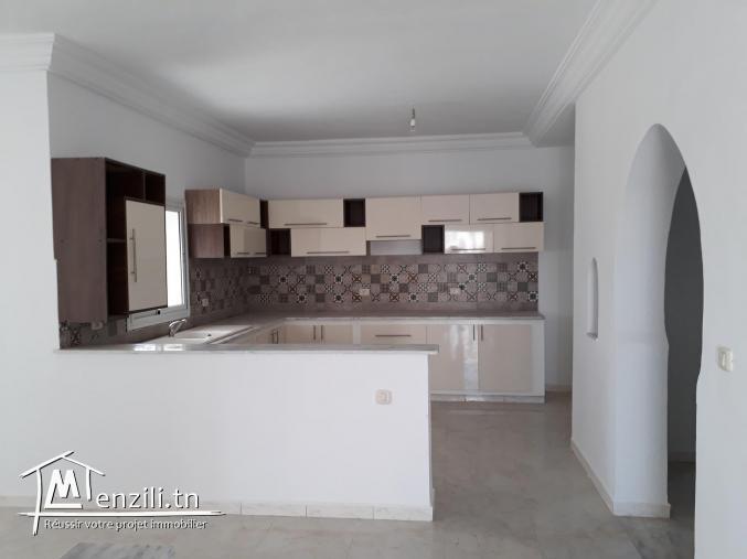 Villa impressionnante avec piscine a Djerba Houmt souk à vendre