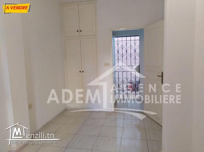 Pëtite maison   S2 sur un lot de coin