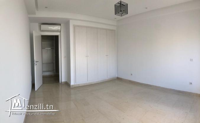 Duplex s+4 haut standing lac 2