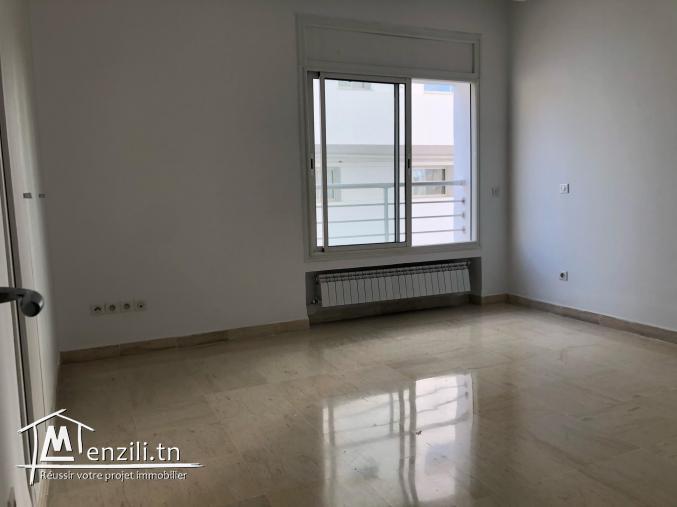 Duplex s+4 haut standing lac 2