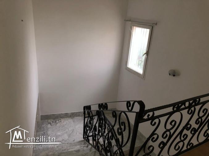 Villa lac 1 avec jardin 2900 DT