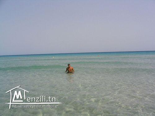 200m distance a la plage sable blanc
