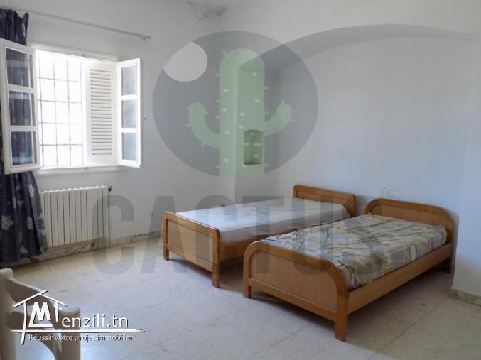 Villa de 370 m² sur un terrain de 358 m² à Sidi Mahersi