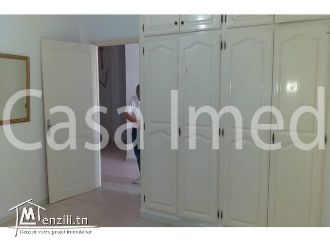 une maison S+4 a vendre