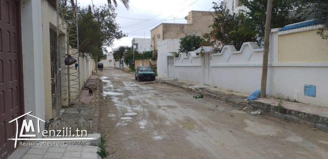 un RDC  de  villa a ghazela