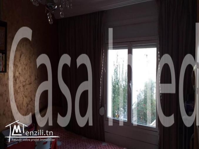 un appartement S+3 à Ghazela en 1 ère étage 