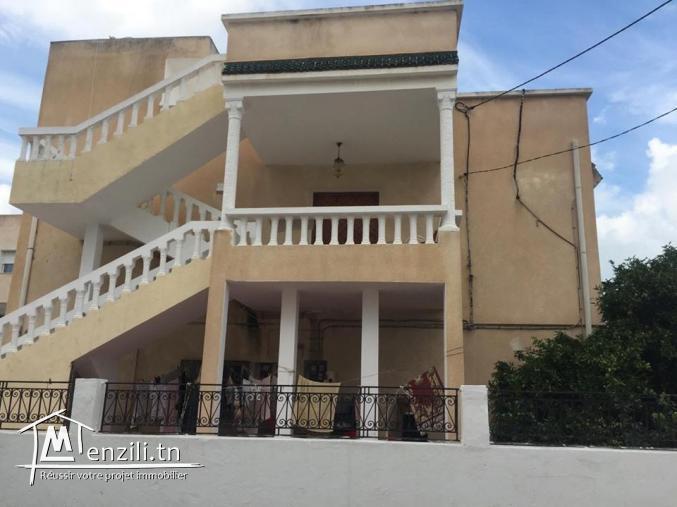 une villa  de 476 m² a vendre