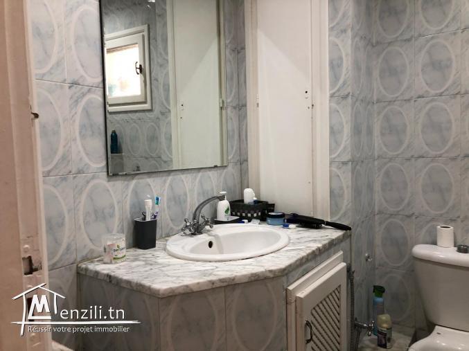 Bureau s+3 située aux Berges du Lac 1. 