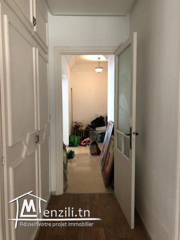 Bureau s+3 située aux Berges du Lac 1. 