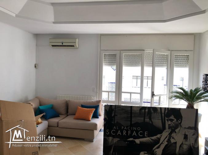 Bureau s+3 située aux Berges du Lac 1. 