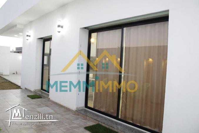 Villa pieds dans l'eau de 220 m² sur un terrain de 330 m² - Rejich Mahdia