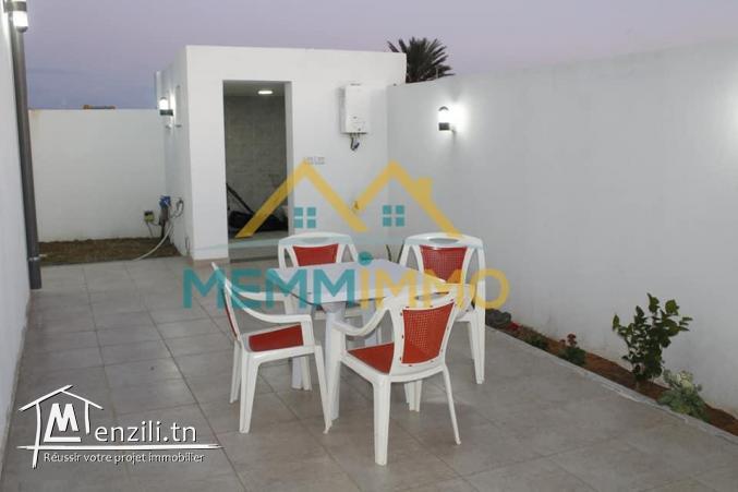 Villa pieds dans l'eau de 220 m² sur un terrain de 330 m² - Rejich Mahdia