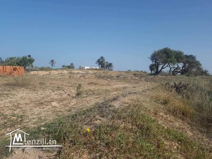 1700m2 titré + permis de bâtir