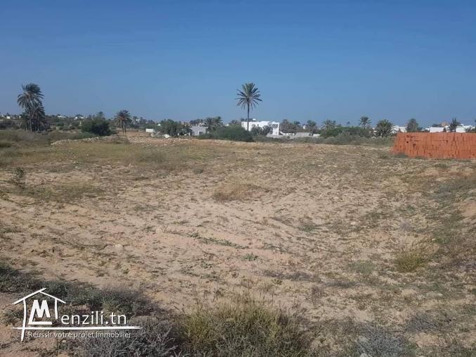 1700m2 titré + permis de bâtir