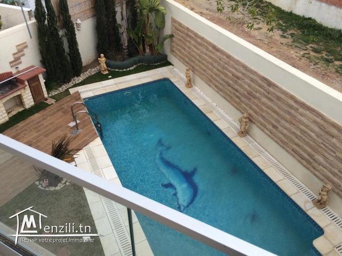 Villa haut standing de 480 m2 avec piscine