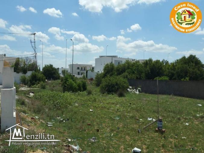 un terrain de 513 m2