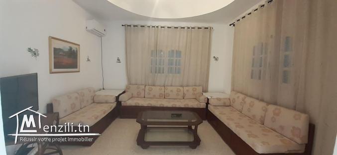 jolie maison sur la route de phare