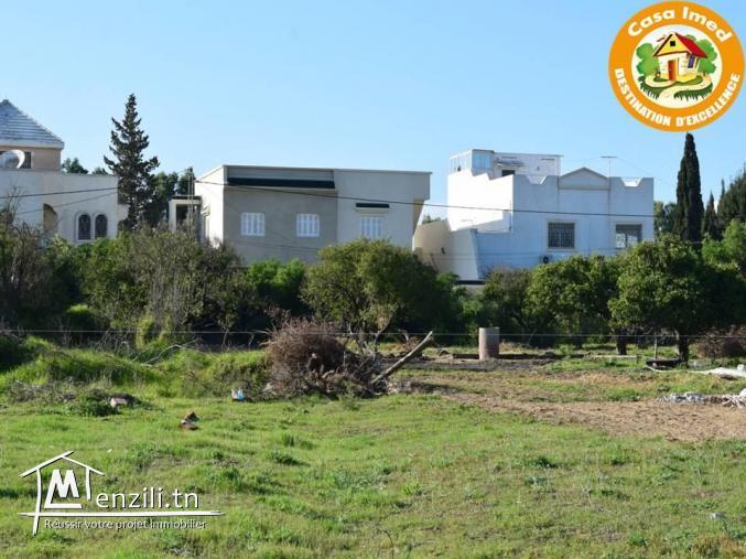 un terrain de 357 m2