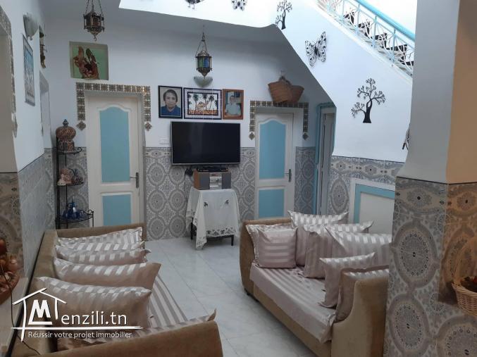 MAISON AUTHENTIQUE AVEC DÉCORATION ARTISANALE, BIZERTE RÉF 2167