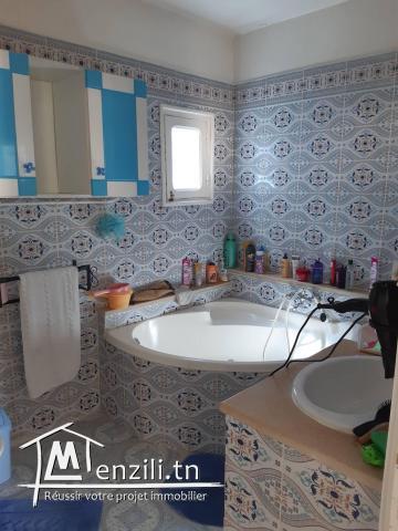 MAISON AUTHENTIQUE AVEC DÉCORATION ARTISANALE, BIZERTE RÉF 2167