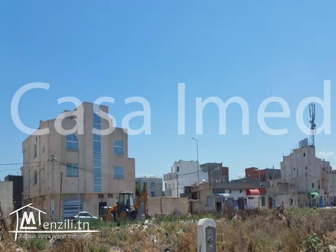 un terrain de 342 m2