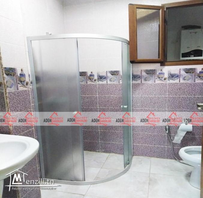 Petit immeuble de trois appartements