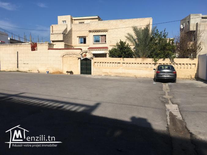 A vendre étage de villa