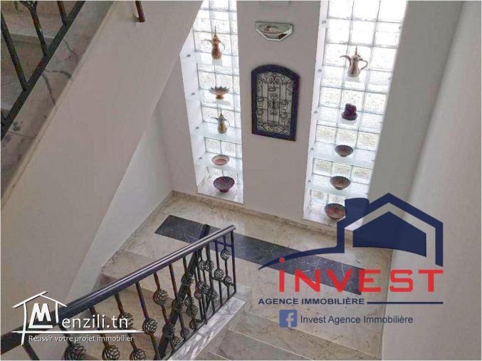 Villa S+5 à Gammarth