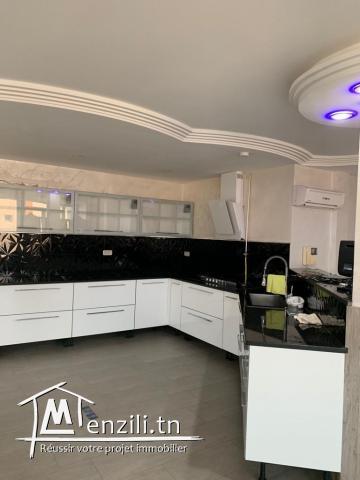 Appartement S+3 de très haut standing