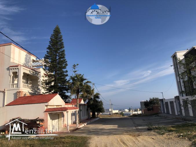 un terrain à vendre chott meriem