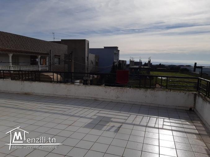 Ref 2179 : un vaste duplexe à bni nafaa bizerte